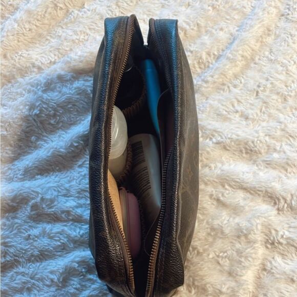 LV monogram trousse toilette 23 - Picture 8 of 8